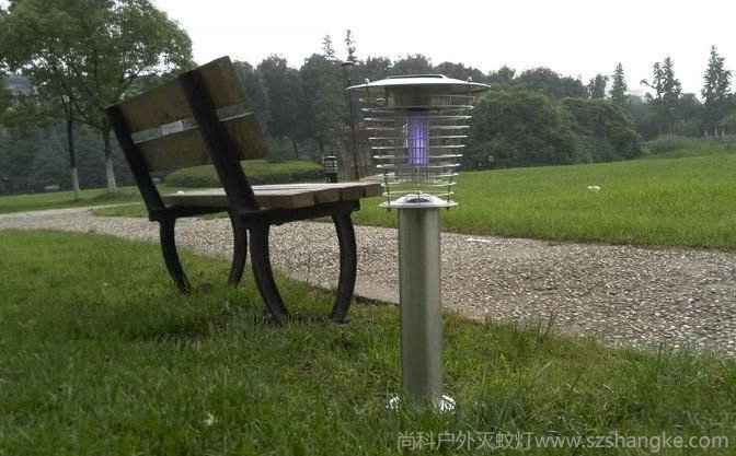 公園草坪驅(qū)蚊用戶外滅蚊燈，環(huán)保無(wú)污染